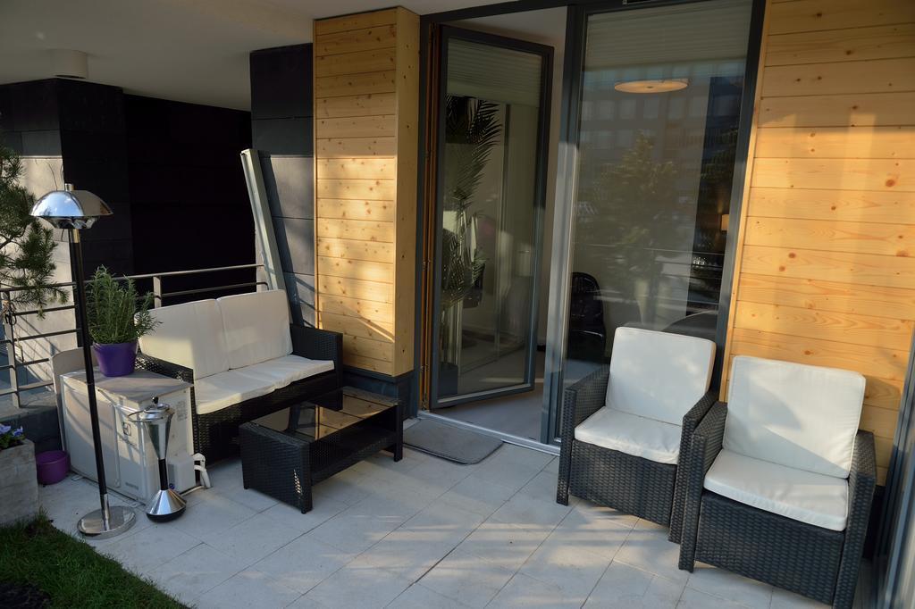 كراكوفيا Garden Apartment Cracow- Shopping Mall 1Min, Underground Parking, Family Friendly, City Center المظهر الخارجي الصورة
