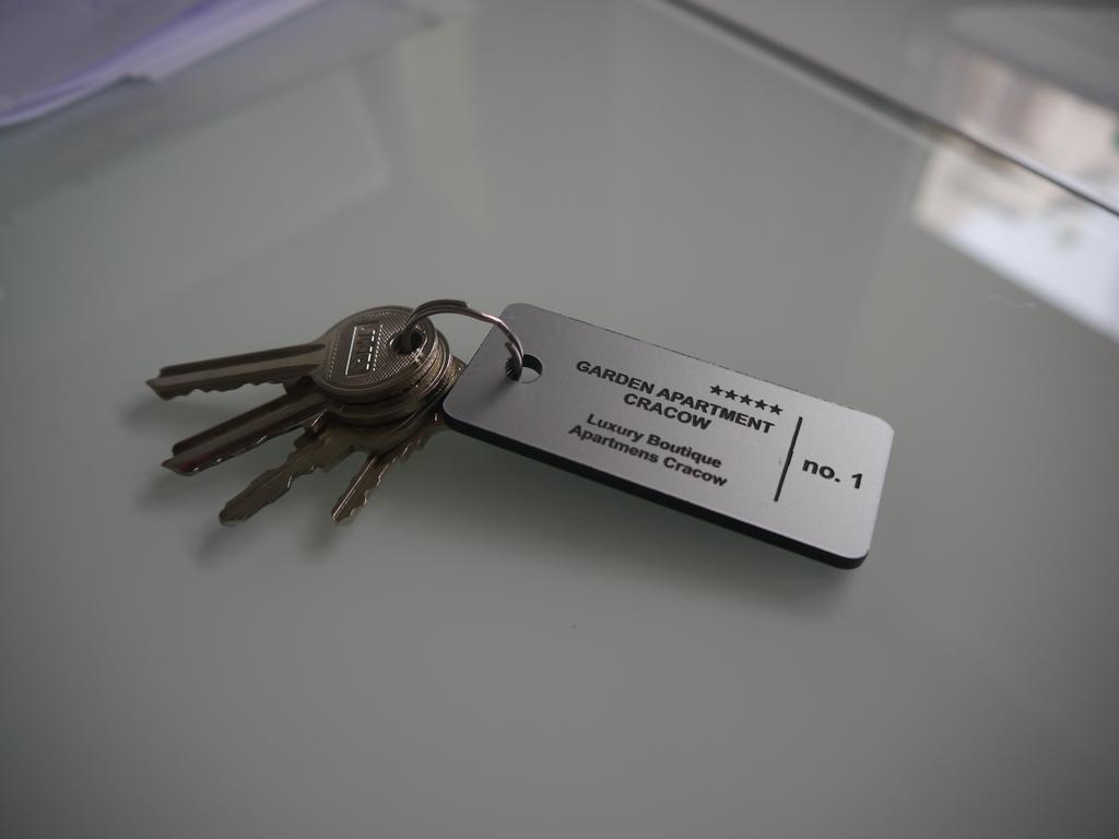كراكوفيا Garden Apartment Cracow- Shopping Mall 1Min, Underground Parking, Family Friendly, City Center المظهر الخارجي الصورة