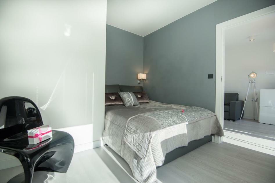كراكوفيا Garden Apartment Cracow- Shopping Mall 1Min, Underground Parking, Family Friendly, City Center المظهر الخارجي الصورة