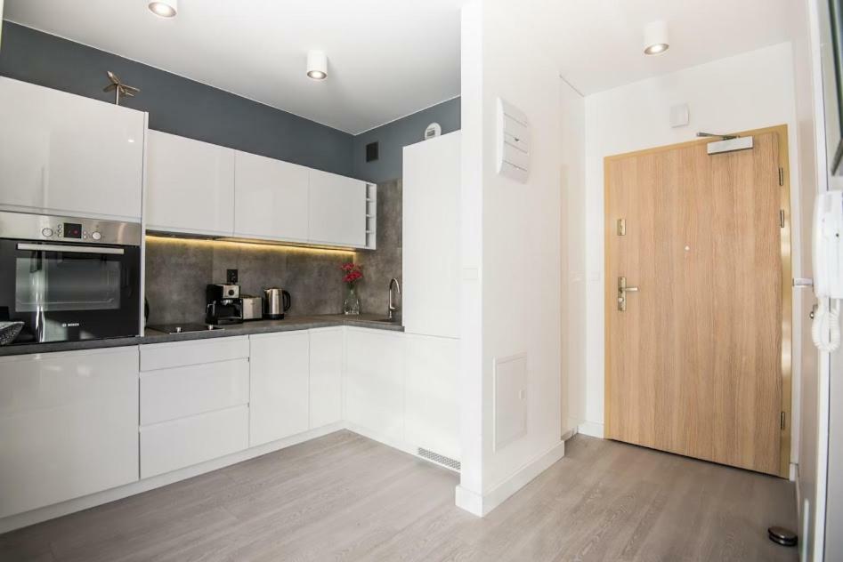 كراكوفيا Garden Apartment Cracow- Shopping Mall 1Min, Underground Parking, Family Friendly, City Center المظهر الخارجي الصورة